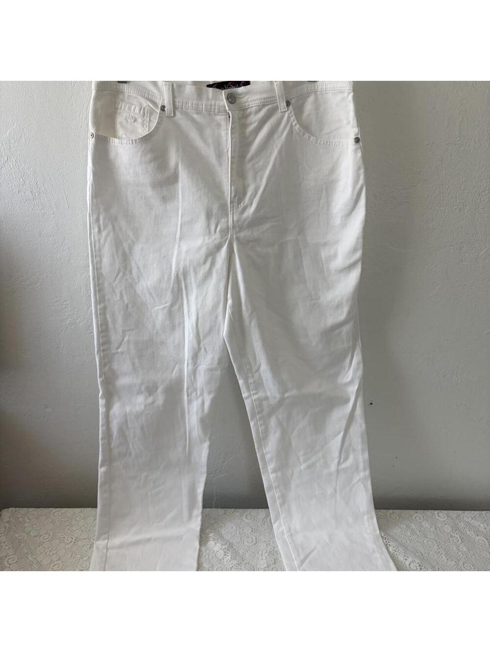 Gloria Vanderbilt Women's White Trousers